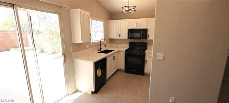 Building Photo - 6615 Elk Creek Ln