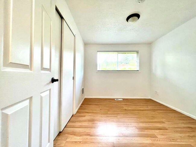 Building Photo - 2307 Tulane St