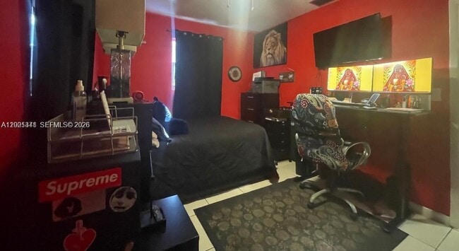 Building Photo - 800 N 70th Ave