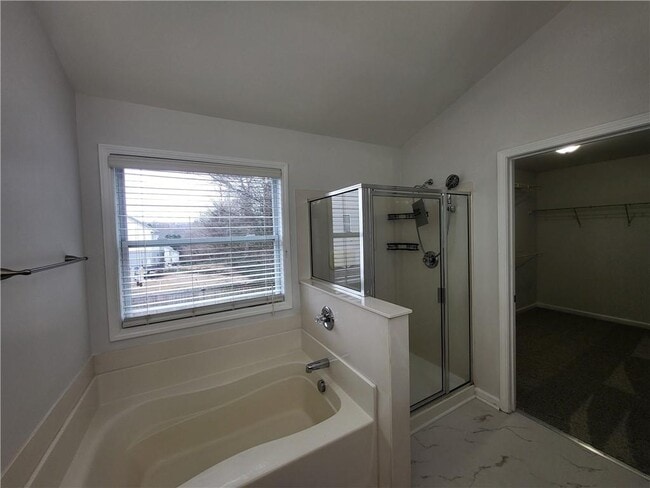 Building Photo - 4231 Suwanee Brook Ct