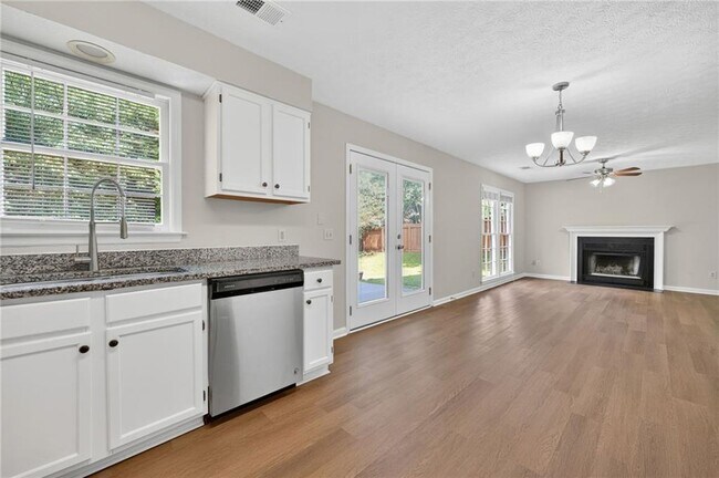 Building Photo - 12110 Greenmont Walk