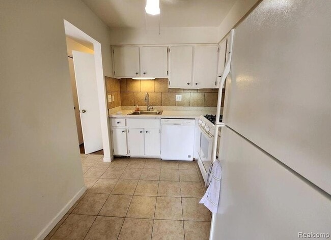 Building Photo - 31573 Green Meadow Ln