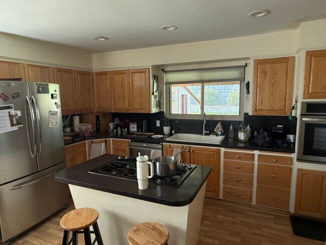 Building Photo - Beautifully remodeled home less than a block from WSU and the McKay Dee surgical center