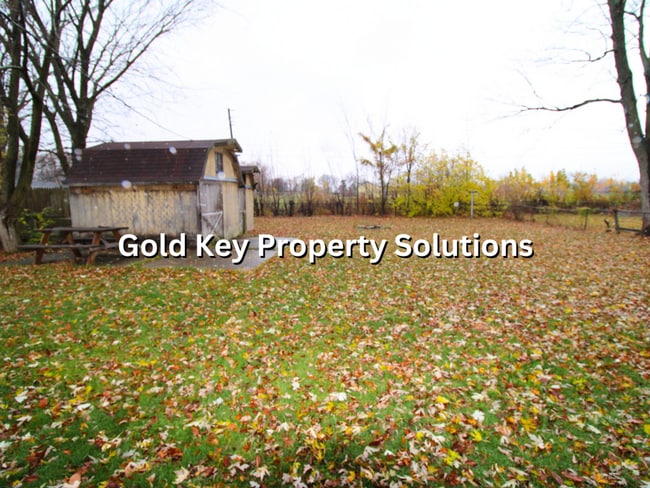 Building Photo - Spacious 4 BR 1 BA House with Central Air ...