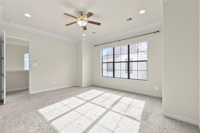 Building Photo - 1408B W 26th St