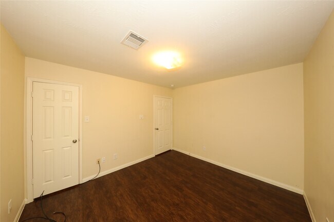 Building Photo - 21430 Palma Grove Way