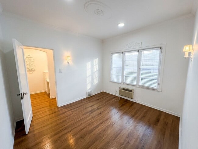 Building Photo - 1100 Brent Ave
