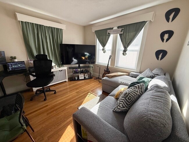 Building Photo - 28 Kidder St