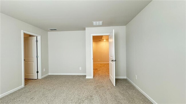 Building Photo - 694 Gabby Pt