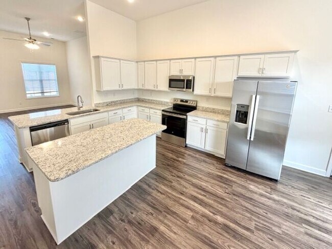 Building Photo - Move In Special! Now Leasing a 5-Bedroom 3 Bath Home in Horn Lake, MS.