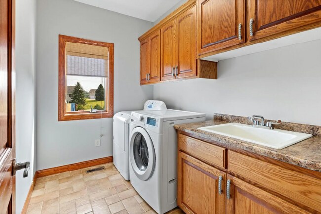 Building Photo - 1743 Sandbar Cir