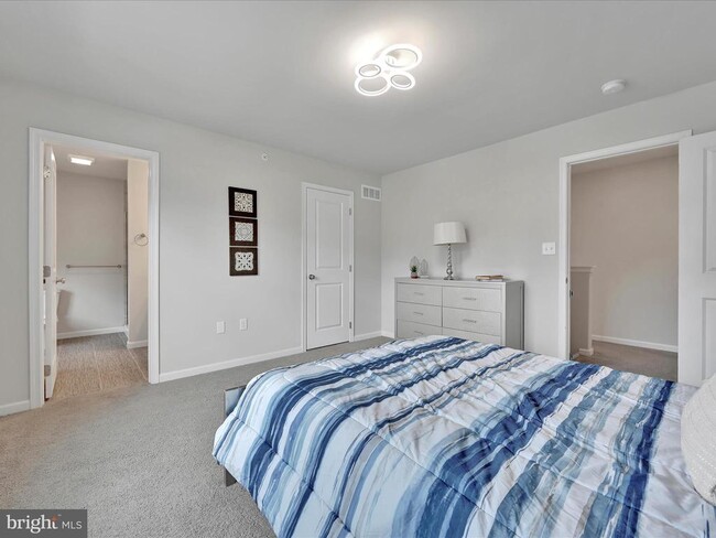 Building Photo - 108 Staplehill Ct
