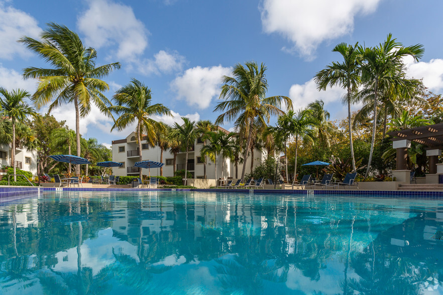 Pool - Emerald Palms
