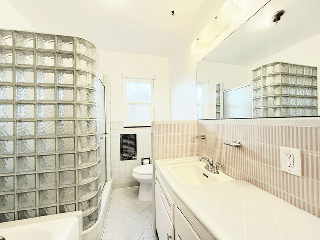 Building Photo - 4029 Don Diablo Dr