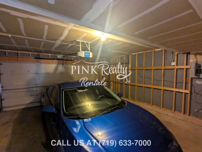 Building Photo - 955 Lords Hill Dr