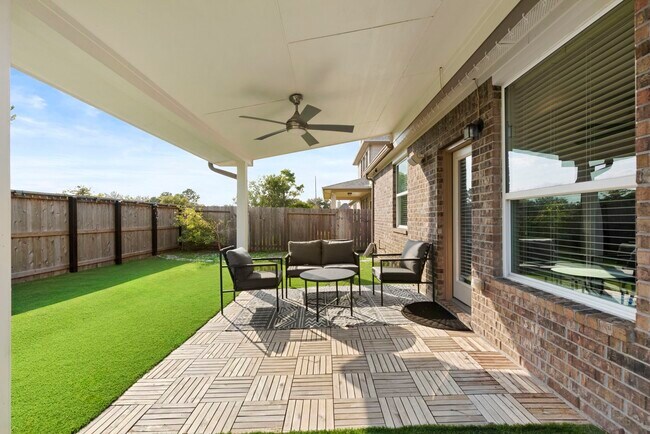 Building Photo - 13306 Misting Falls Ln