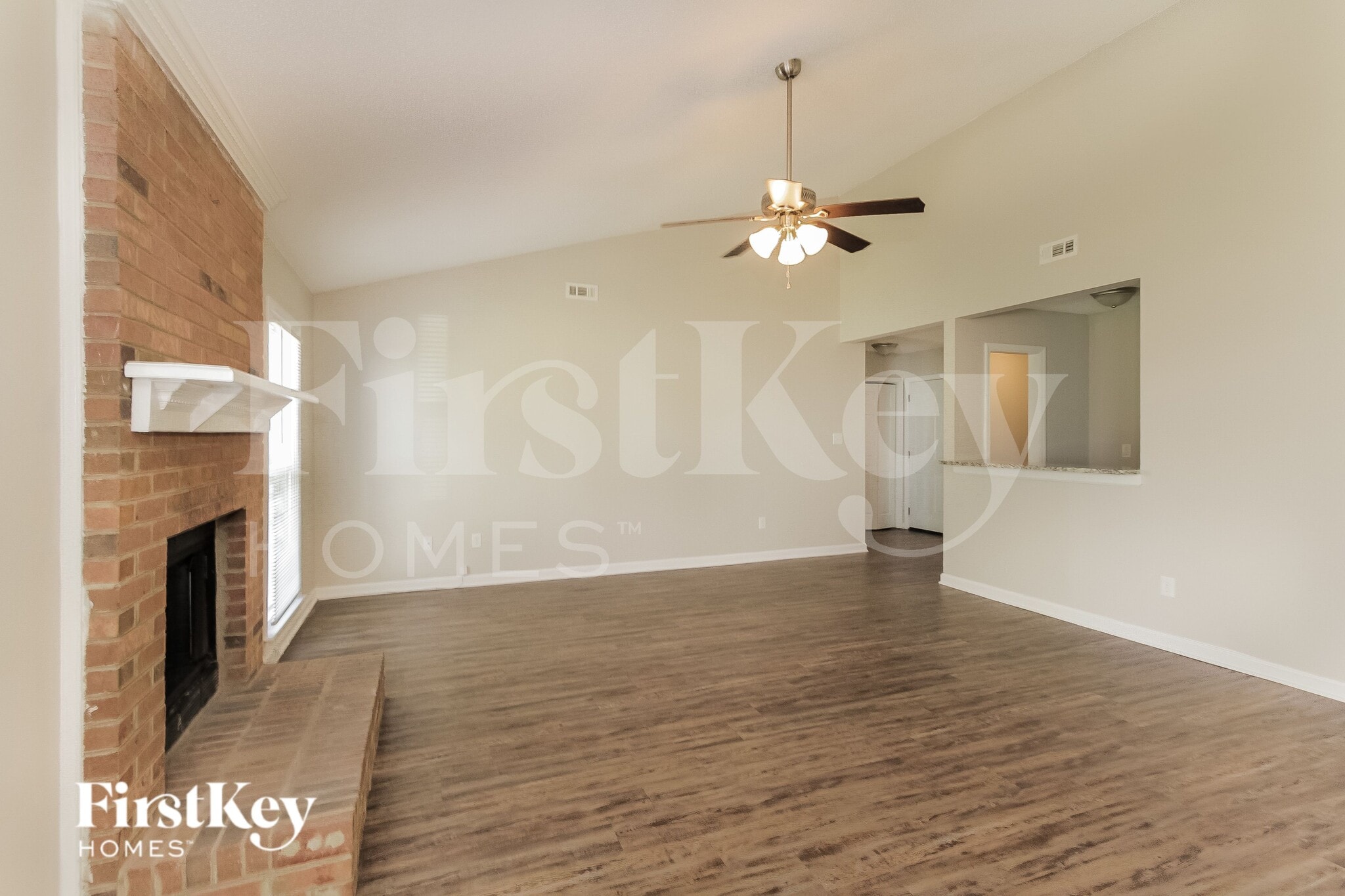 Building Photo - 8020 Glencannon Dr