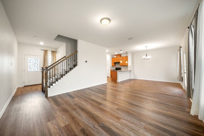 Building Photo - 3218 Comanche Crossing