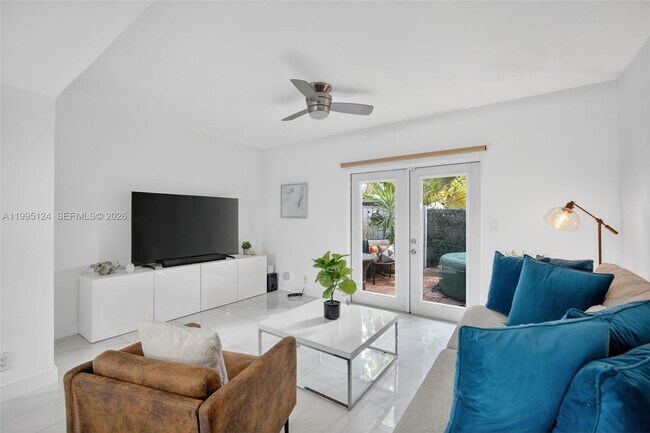 Building Photo - 1953 NE 15th Ave