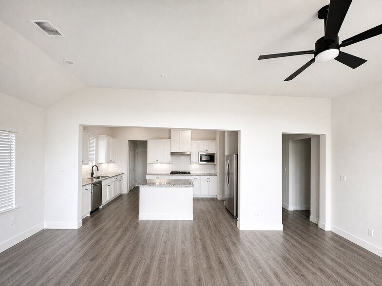 Building Photo - 5936 Mustang Creek Ln