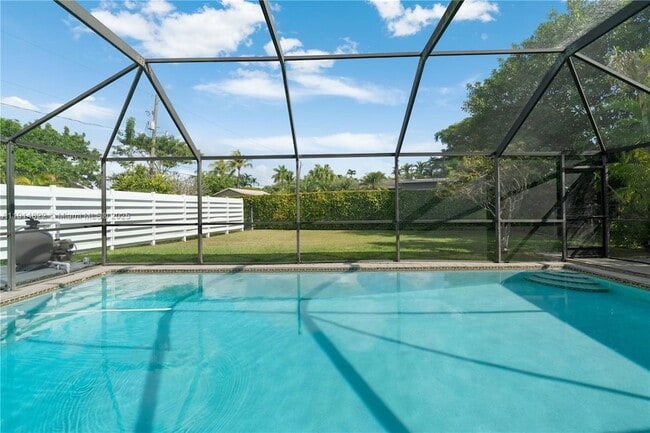 Building Photo - 10621 SW 111th St