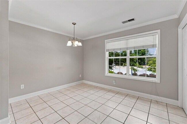 Building Photo - 105 Whitehead Rd