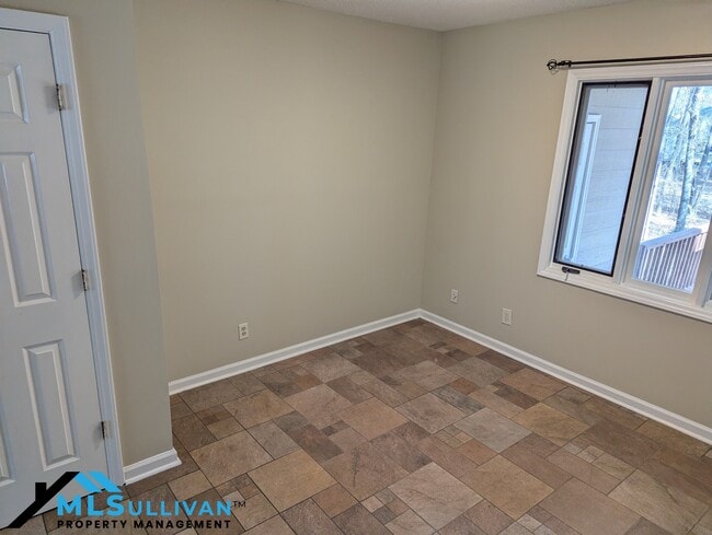 Building Photo - 4309 Pin Oak Dr