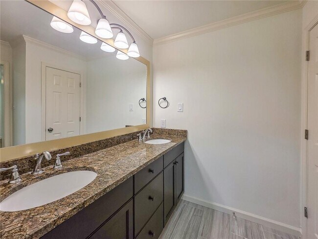 Building Photo - 771 Mockingbird Ln