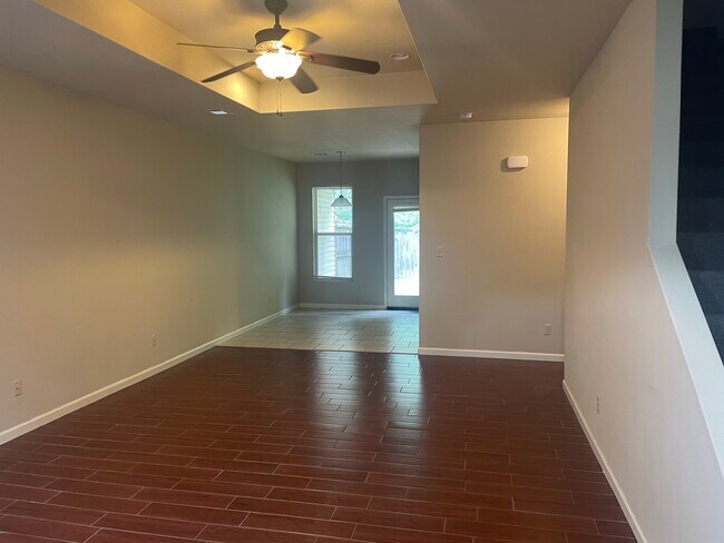 Building Photo - 113 Shadow Peak Ln