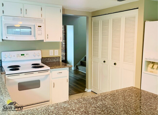 Building Photo - 136 Pine Cone Trail