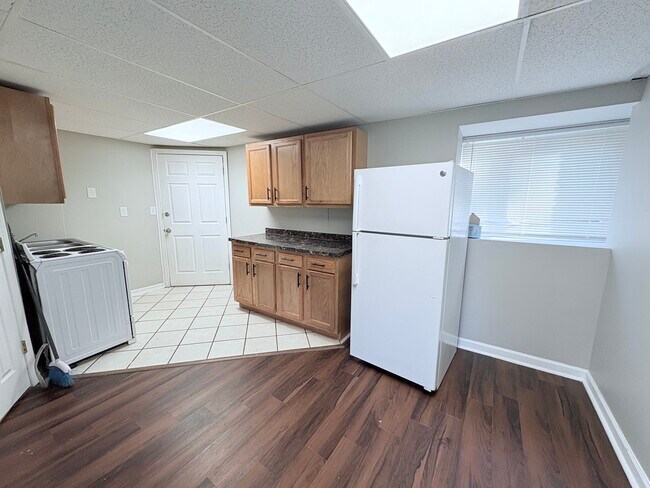 Building Photo - Glenawyn #6