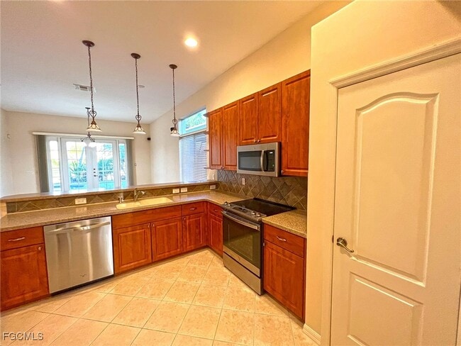 Building Photo - 15459 Laguna Hills Dr