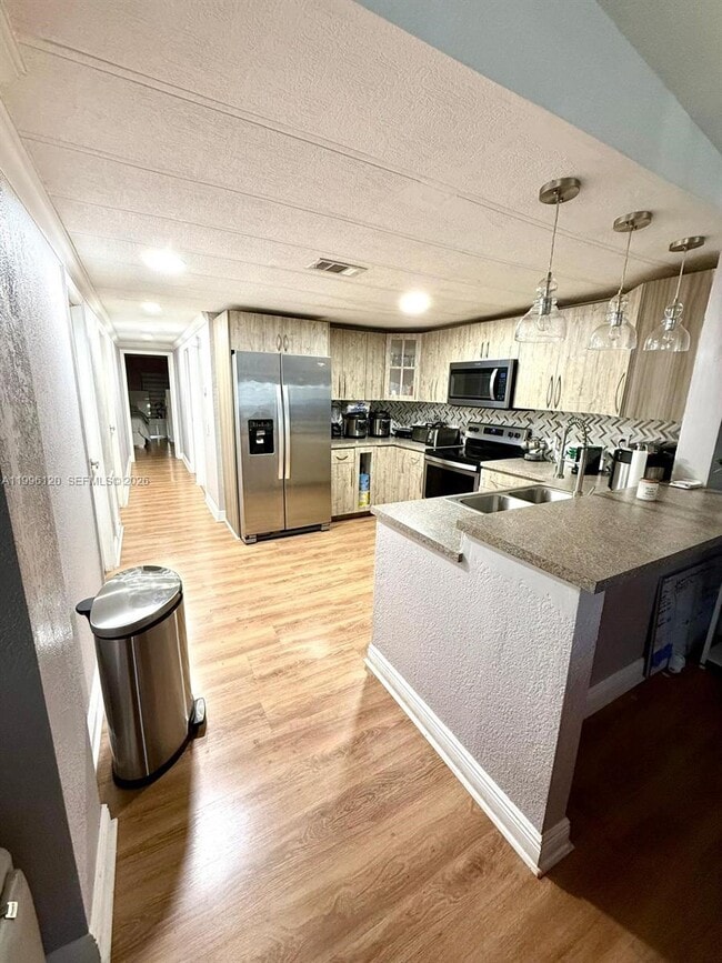 Building Photo - 5371 NW 200th Terrace