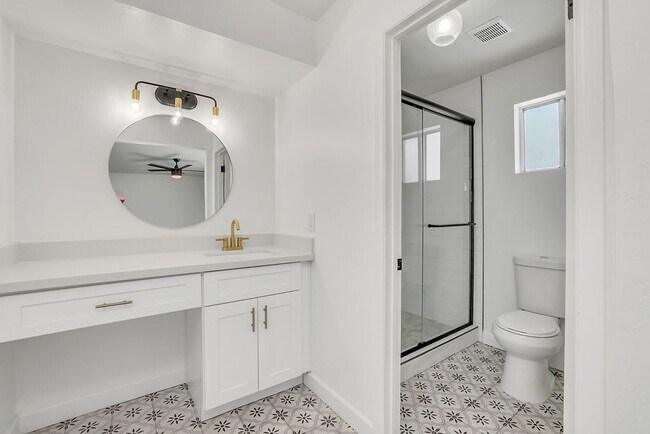 Building Photo - Beautiful Chandler home!