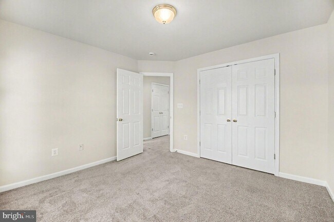 Building Photo - 1114 Ellis Ave