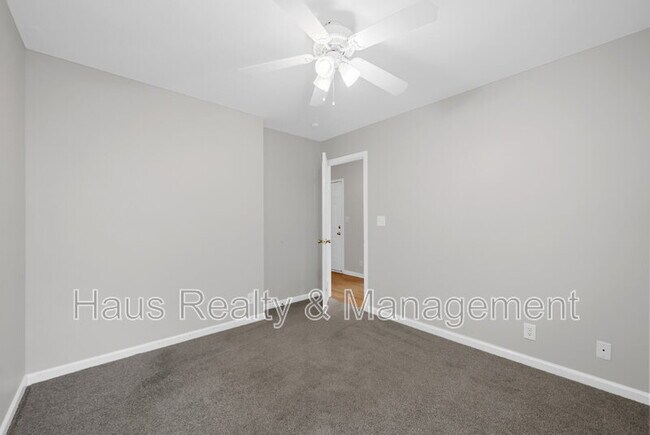 Building Photo - 1109 Gunpoint Dr