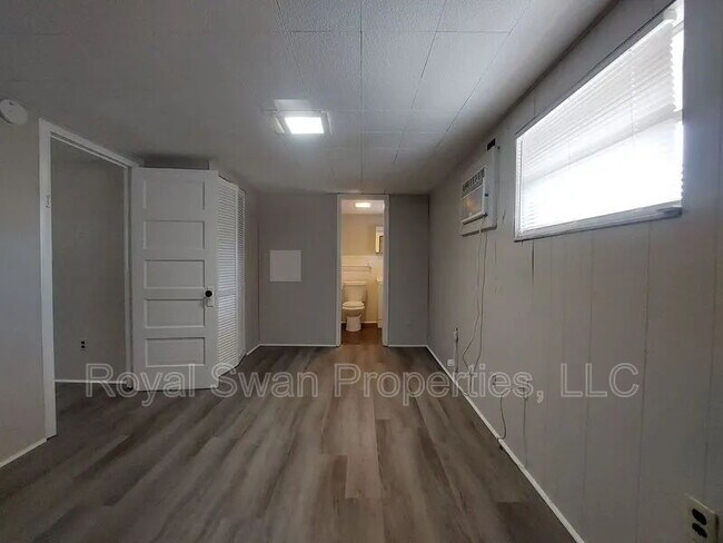 Building Photo - 115 Lenox St