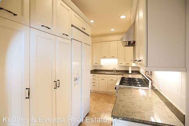 Building Photo - 1 br, 1 bath House - 2201 Sacramento #504