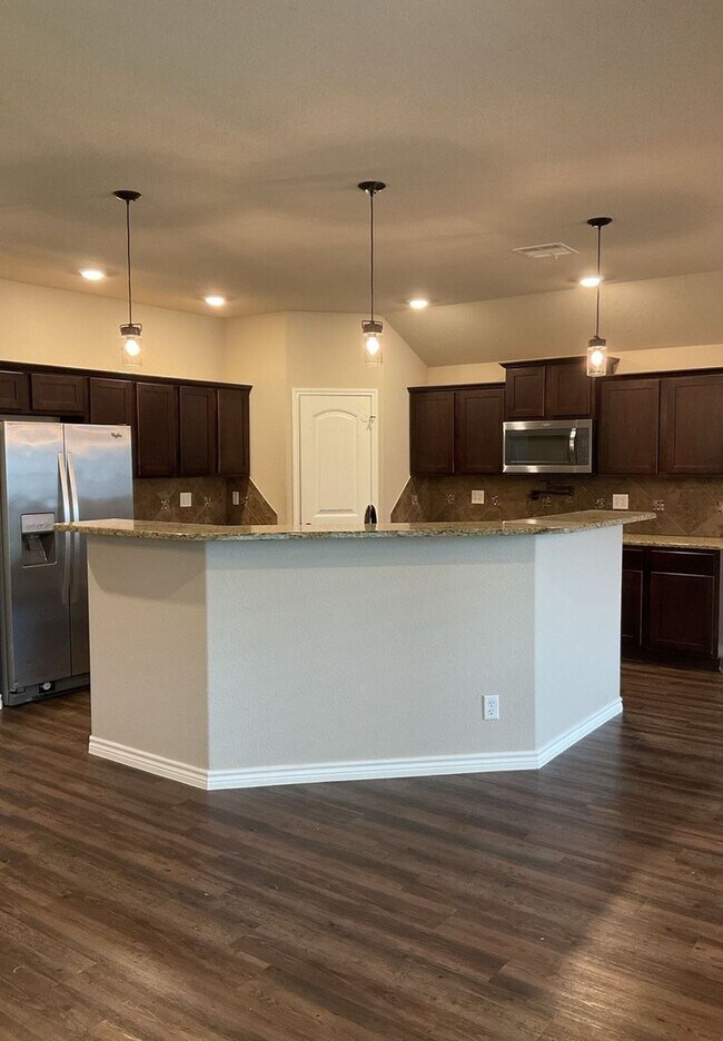 Building Photo - 4509 Colonel Dr