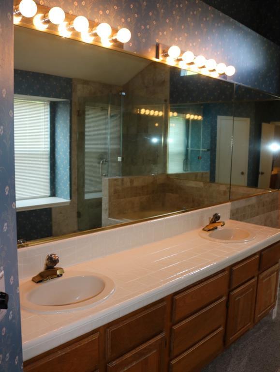 Building Photo - 15810 Imperial Falls Ct