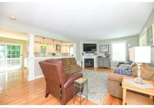 Building Photo - 3 Baron Rd