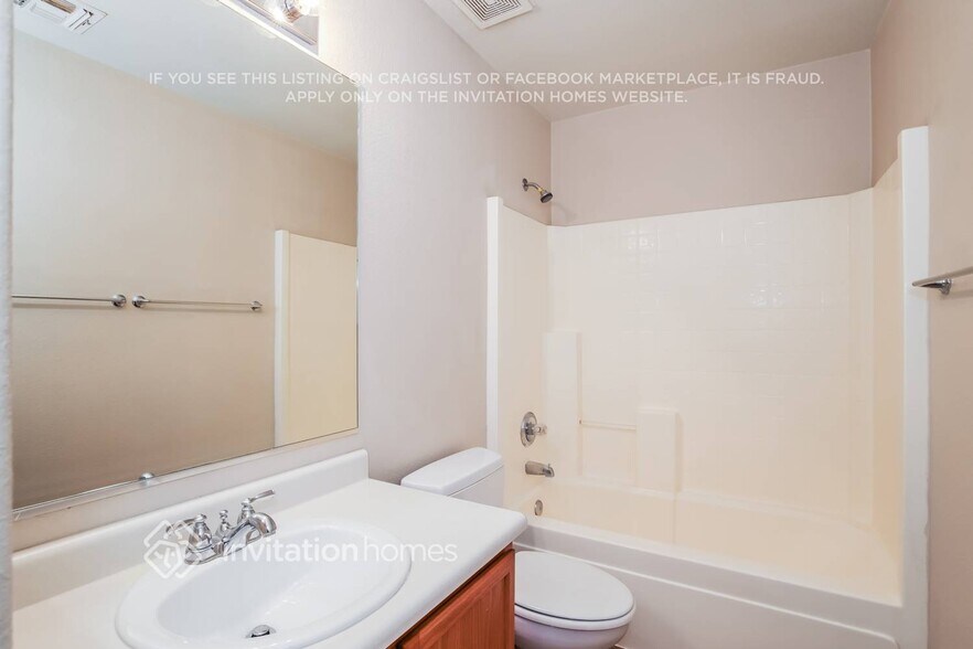 Building Photo - 1714 W Amberwood Dr