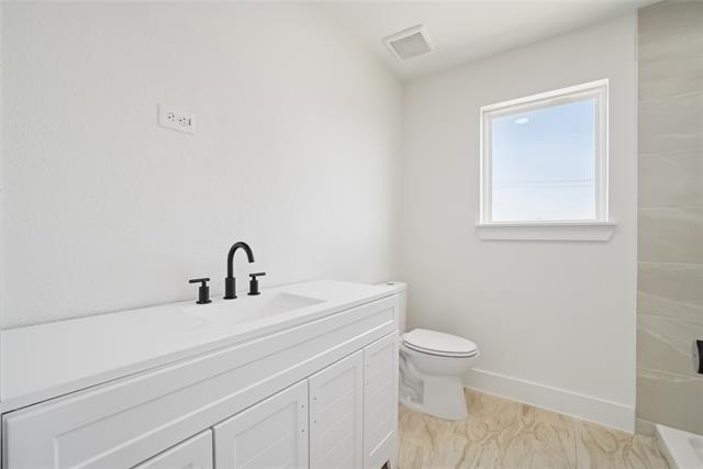 Building Photo - 401 Bryan St