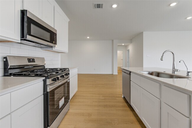 Building Photo - 9047 Rose Water Trl