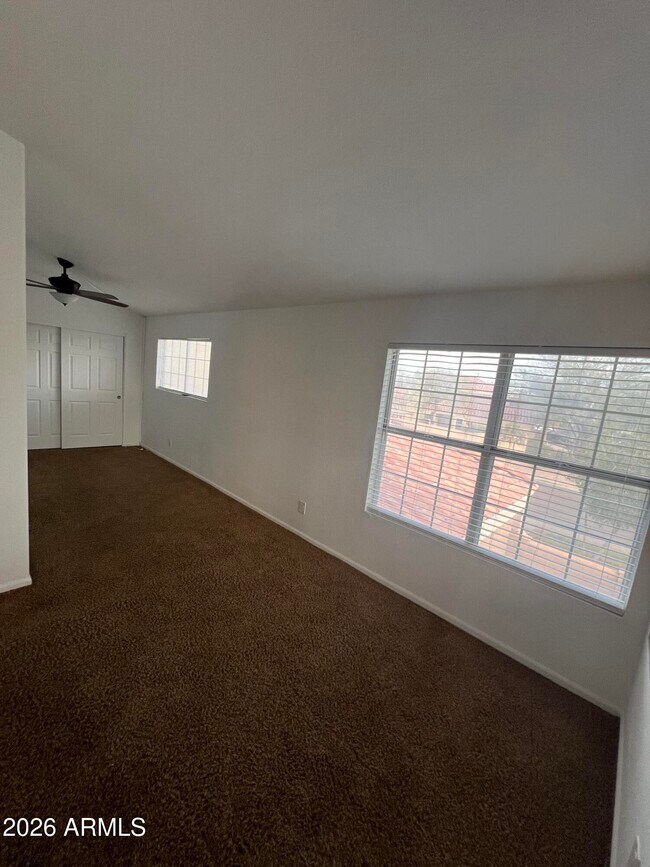 Building Photo - 15858 S 33rd Pl