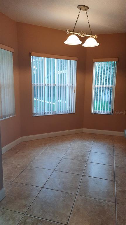 Building Photo - 58 Burning Bush Dr