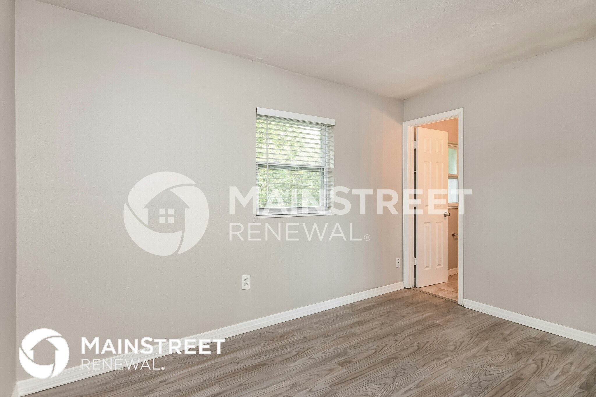 Building Photo - 2409 Straker Ct