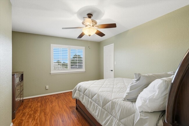 Building Photo - 4704 Broadmoor Dr