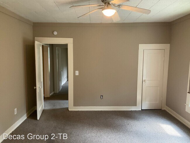 Building Photo - 3 br, 1 bath House - 125 20th Avenue NE