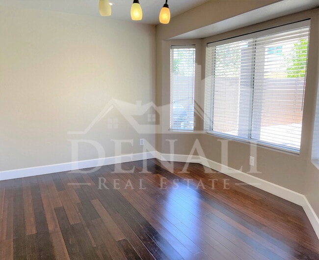 Building Photo - 3602 E Windmere Dr